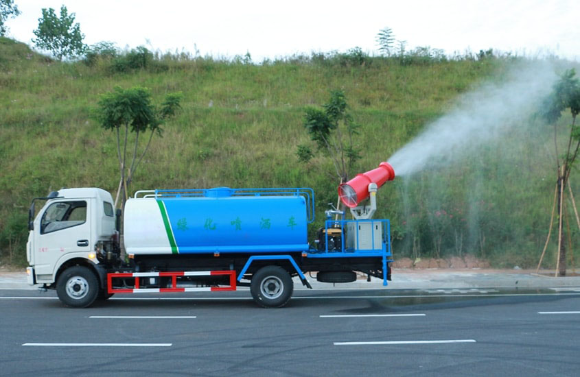 電動(dòng)三輪垃圾車（電動(dòng)三輪保潔車）高炮功能演示