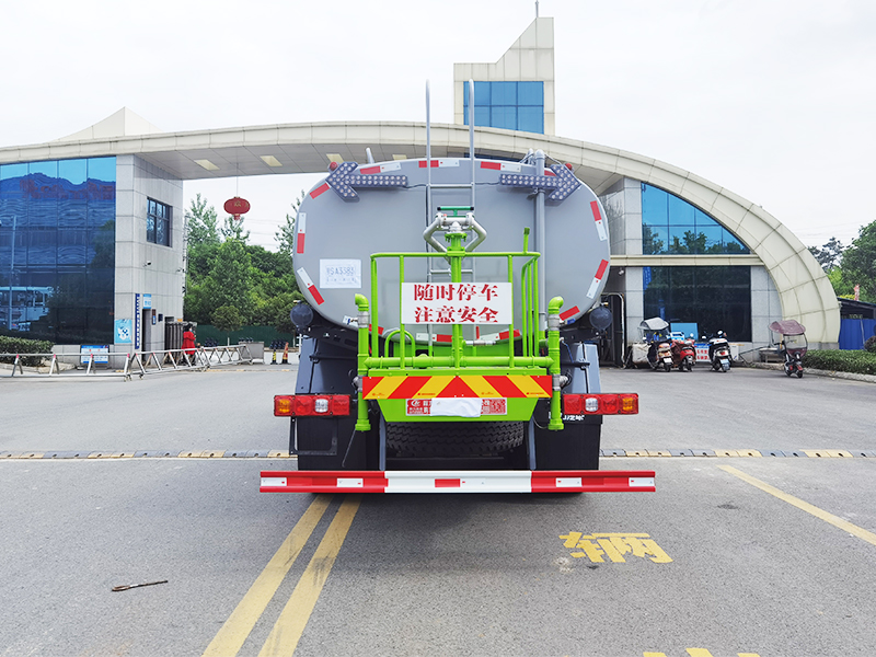 陜汽德龍后雙橋灑水車圖片5